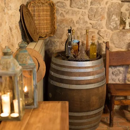 Heritage Dea Rustica *