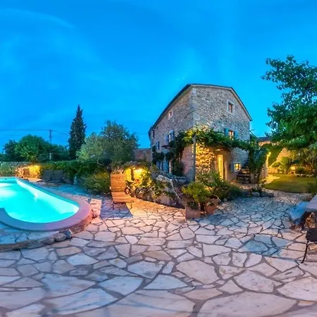 Heritage Dea Rustica *